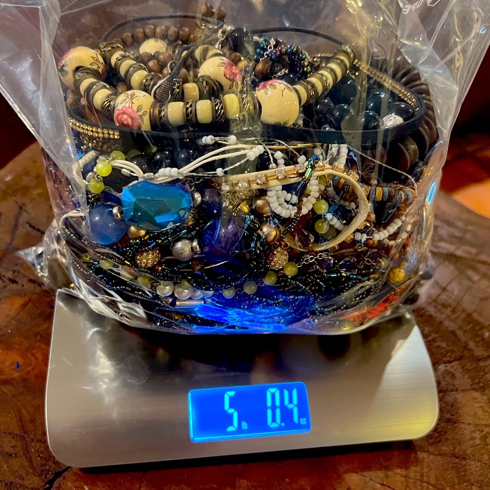 5lb pound bag of craft, mixed metals, wearable, and vintage jewelery!! Huge lot